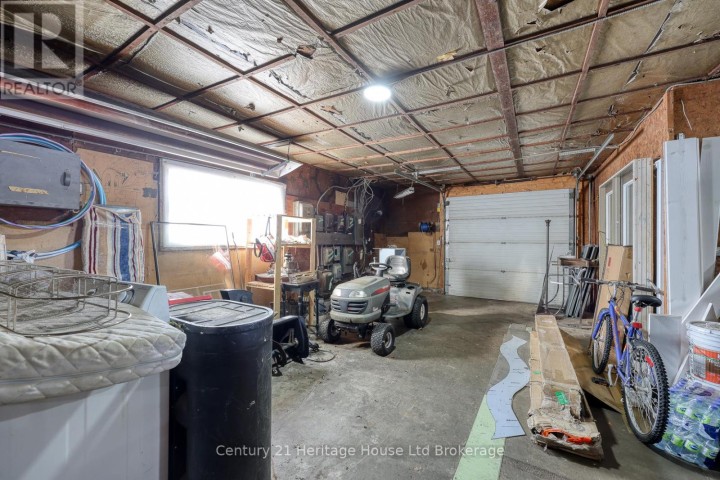 Photo 33 at 384810 Salford Road, Rural Norwich, Norwich