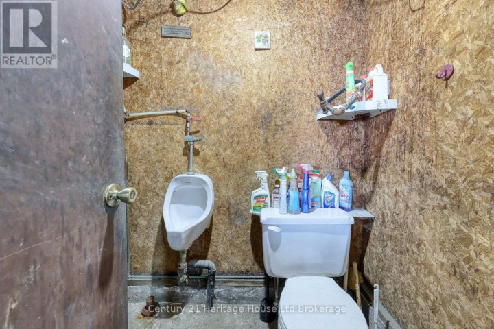 Photo 35 at 384810 Salford Road, Rural Norwich, Norwich