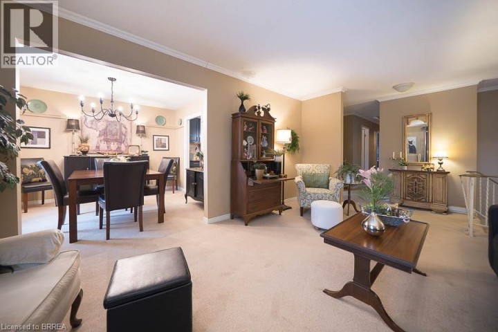 Photo 9 at 17 Crabapple Court, Brier Park, Brantford