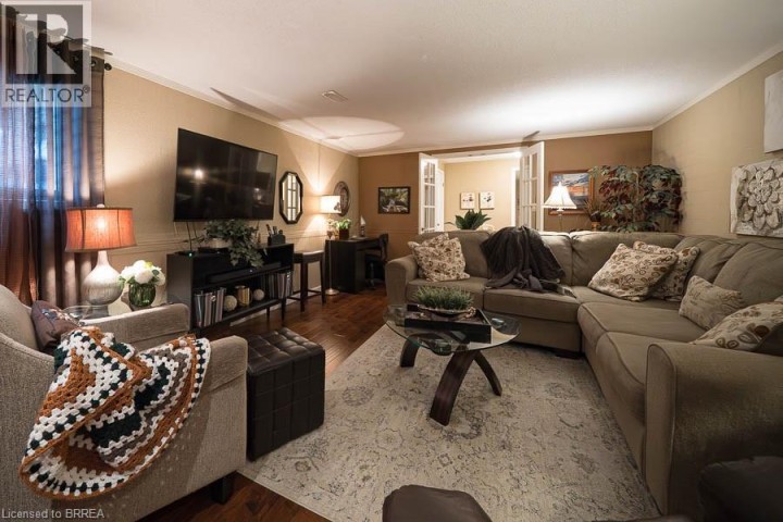 Photo 19 at 17 Crabapple Court, Brier Park, Brantford