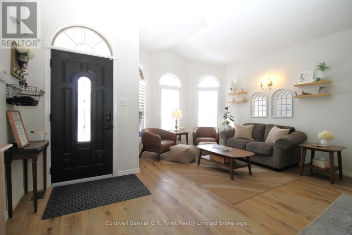 Photo 9 at 32 MacDonald Crescent, Brantford