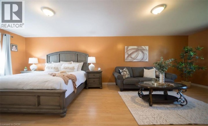 Photo 8 at 385 Mount Pleasant Road, Tutela Heights, Brantford