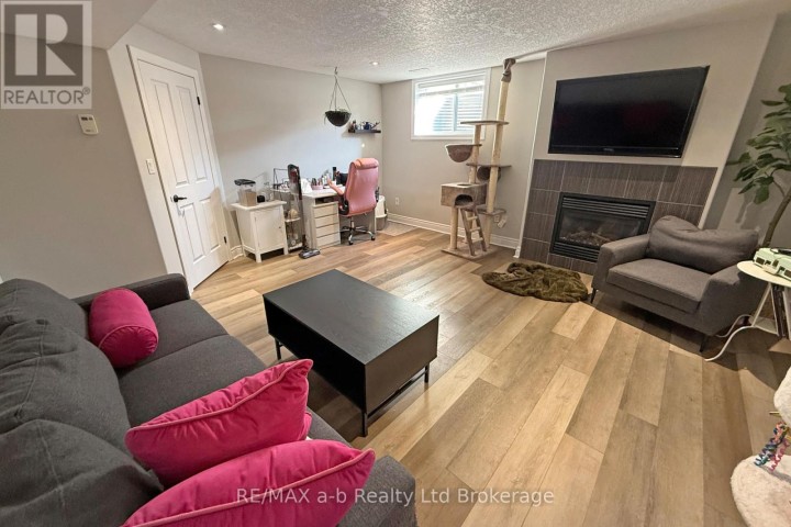 Photo 28 at 47 Graydon Drive, Mount Elgin, South-West Oxford
