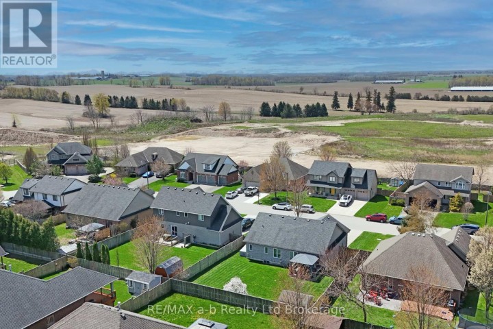 Photo 36 at 47 Graydon Drive, Mount Elgin, South-West Oxford