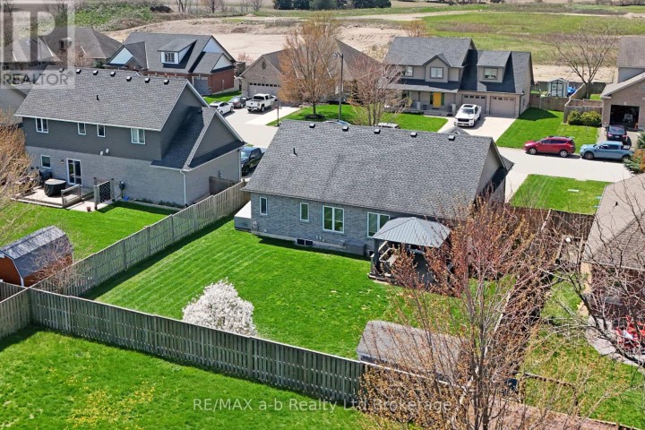 Photo 38 at 47 Graydon Drive, Mount Elgin, South-West Oxford