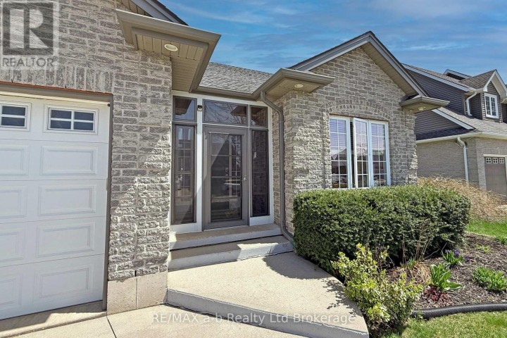 Photo 7 at 47 Graydon Drive, Mount Elgin, South-West Oxford