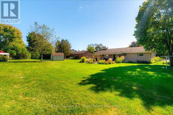 Photo 11 at 49 Dereham Drive, Tillsonburg