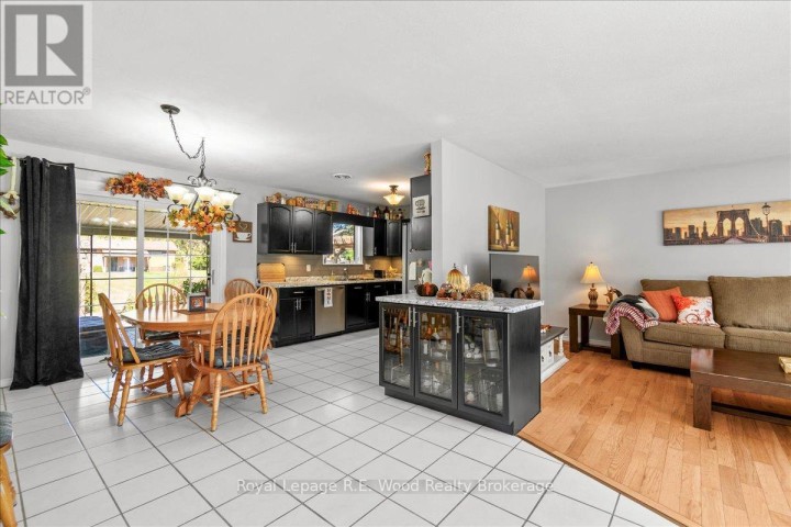 Photo 16 at 49 Dereham Drive, Tillsonburg