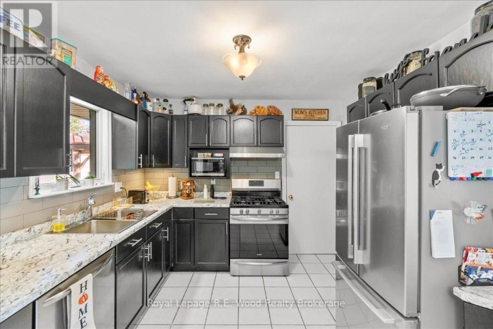 Photo 22 at 49 Dereham Drive, Tillsonburg