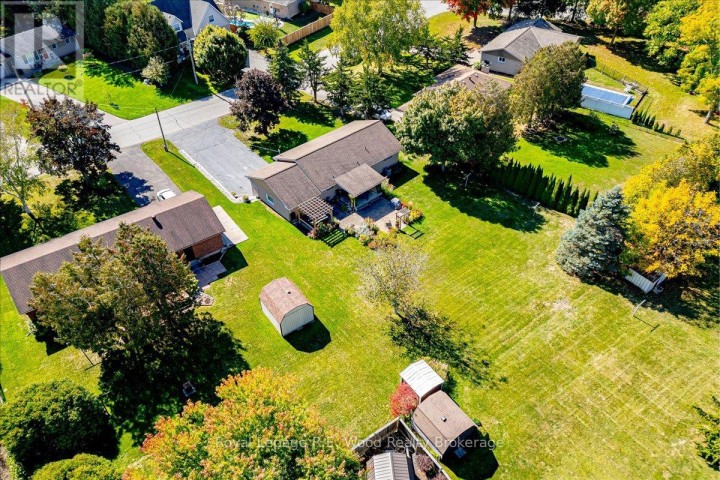 Photo 44 at 49 Dereham Drive, Tillsonburg