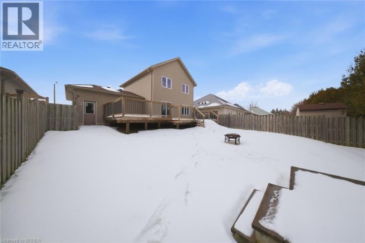 Photo 36 at 28 Tompkins Court, Norwich Town, Norwich