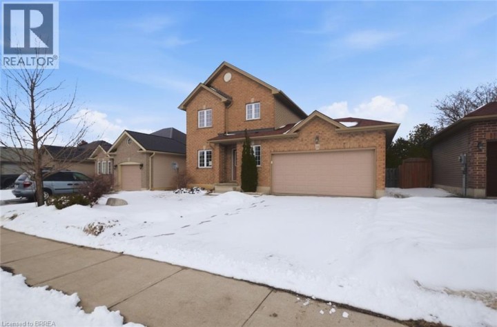 Photo 4 at 28 Tompkins Court, Norwich Town, Norwich