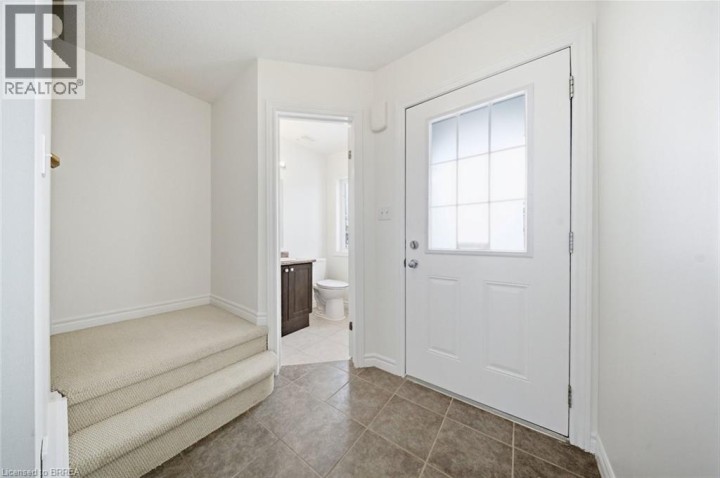 Photo 6 at 28 Tompkins Court, Norwich Town, Norwich