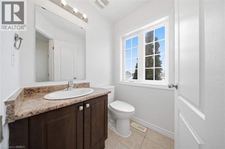 Photo 7 at 28 Tompkins Court, Norwich Town, Norwich