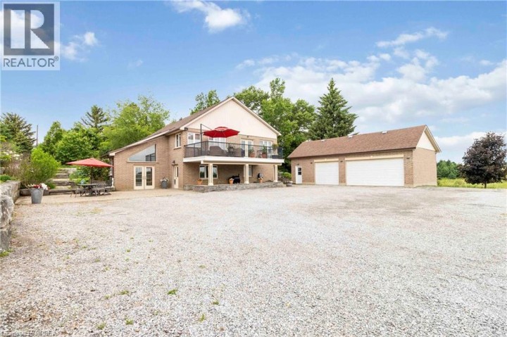 Photo 1 at 221 E Old Onondaga Road, Se Rural, Brantford