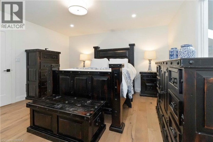 Photo 25 at 221 E Old Onondaga Road, Se Rural, Brantford