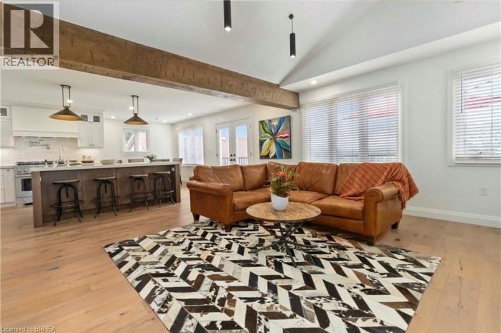 Photo 9 at 221 E Old Onondaga Road, Se Rural, Brantford