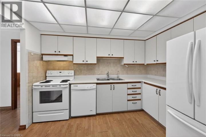 Photo 12 at 405 - 88 Tollgate Road, Ewing, Brantford