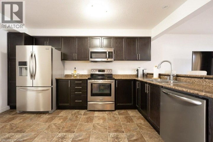 Photo 13 at 8 Renfrew Street, Huron Park, Kitchener