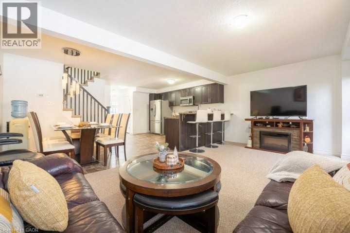 Photo 18 at 8 Renfrew Street, Huron Park, Kitchener