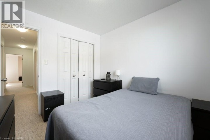 Photo 22 at 8 Renfrew Street, Huron Park, Kitchener