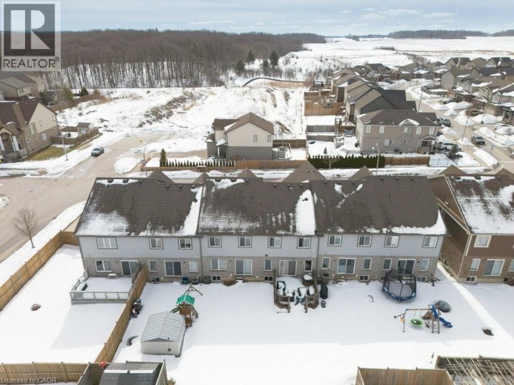 Photo 35 at 8 Renfrew Street, Huron Park, Kitchener