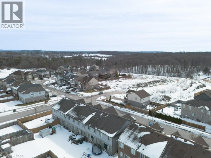 Photo 40 at 8 Renfrew Street, Huron Park, Kitchener