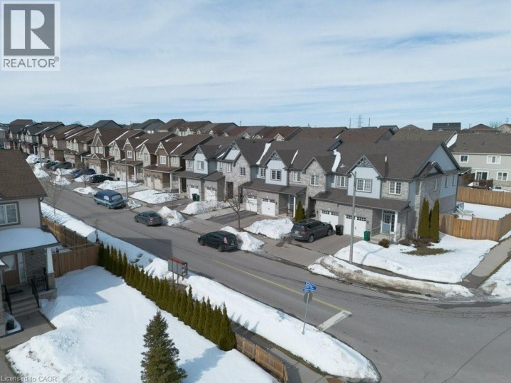 Photo 43 at 8 Renfrew Street, Huron Park, Kitchener