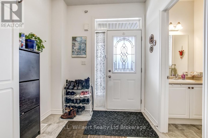 Photo 3 at 42 Seaton Crescent, Tillsonburg