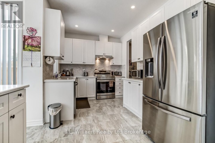 Photo 8 at 42 Seaton Crescent, Tillsonburg