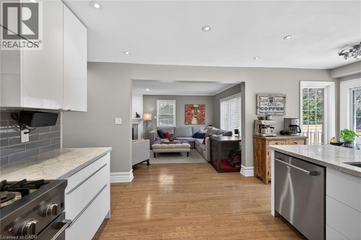 Photo 11 at 12 - 334 W Wilson Street, Dancaster / Nakoma / Maple Lane, Ancaster