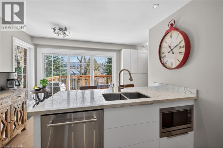 Photo 12 at 12 - 334 W Wilson Street, Dancaster / Nakoma / Maple Lane, Ancaster