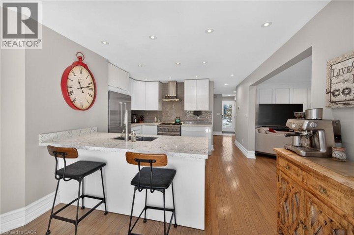 Photo 14 at 12 - 334 W Wilson Street, Dancaster / Nakoma / Maple Lane, Ancaster