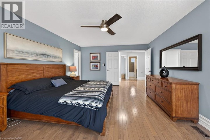 Photo 23 at 12 - 334 W Wilson Street, Dancaster / Nakoma / Maple Lane, Ancaster