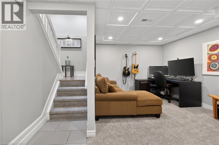 Photo 33 at 12 - 334 W Wilson Street, Dancaster / Nakoma / Maple Lane, Ancaster