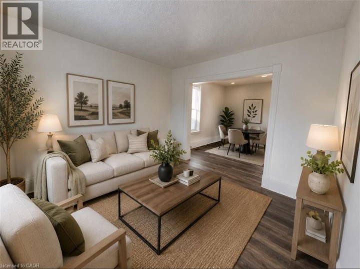 Photo 2 at 35 Park Avenue, Victoria / Arthur, Brantford