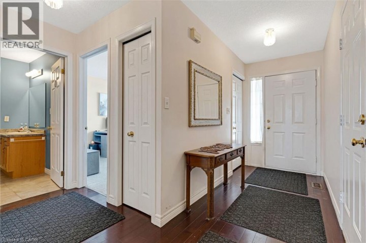 Photo 19 at 2 - 25 Bankside Drive, Downtown Kitchener / East Ward, Kitchener