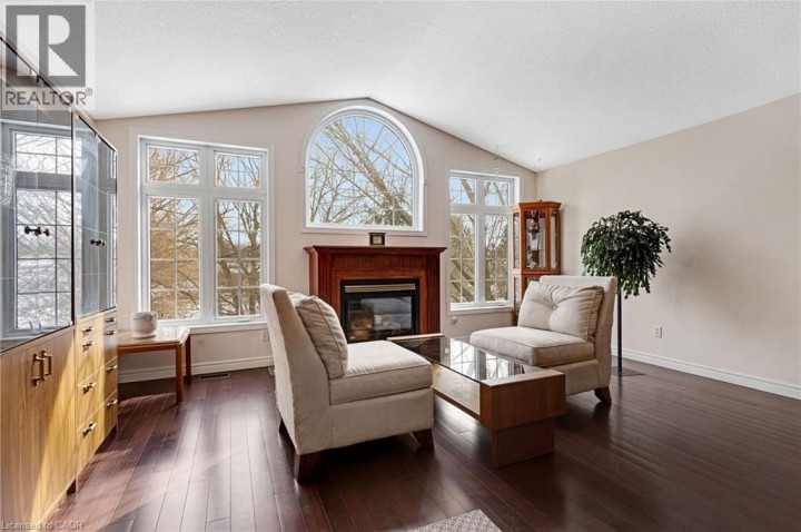 Photo 3 at 2 - 25 Bankside Drive, Downtown Kitchener / East Ward, Kitchener