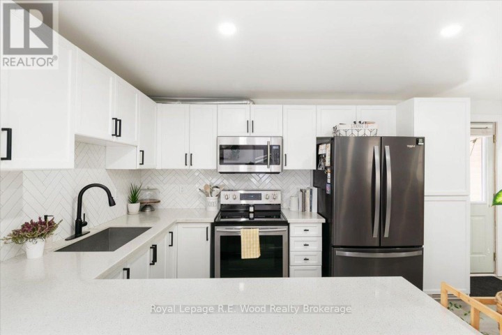 Photo 6 at 60 E Concession Street, Tillsonburg