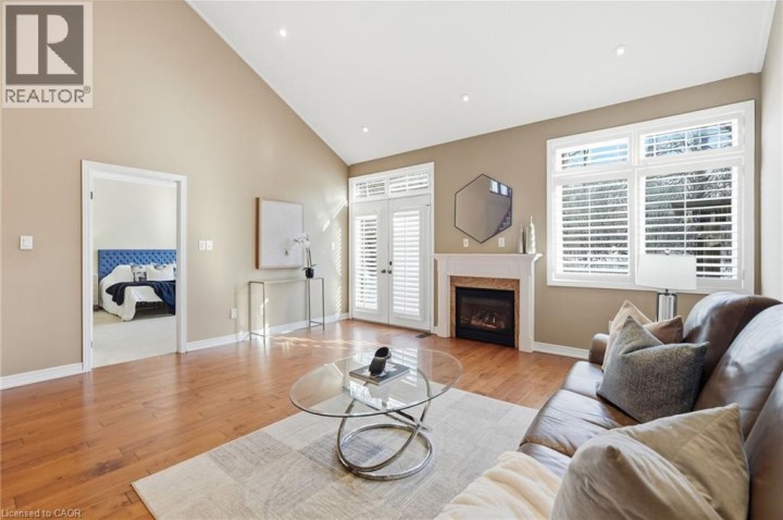 Photo 11 at 43 Landscapes Trail, Meadowlands, Ancaster