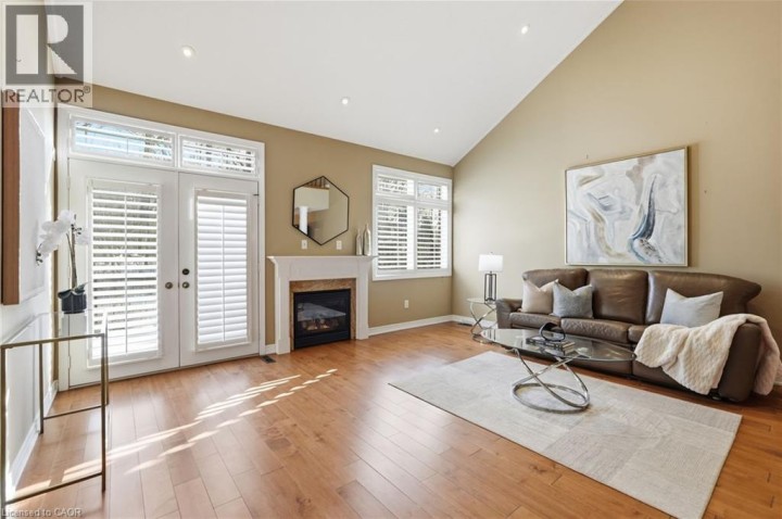 Photo 9 at 43 Landscapes Trail, Meadowlands, Ancaster