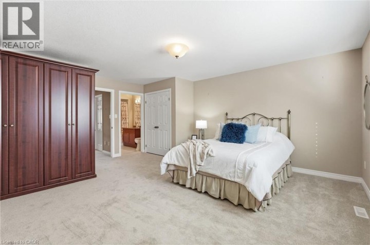 Photo 19 at 43 Landscapes Trail, Meadowlands, Ancaster