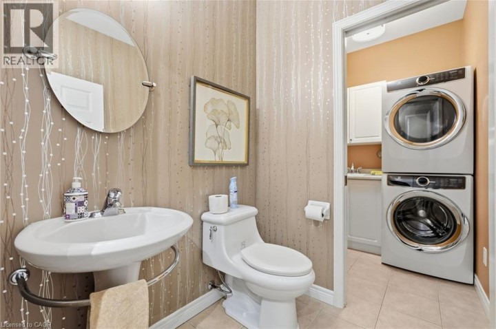 Photo 15 at 43 Landscapes Trail, Meadowlands, Ancaster