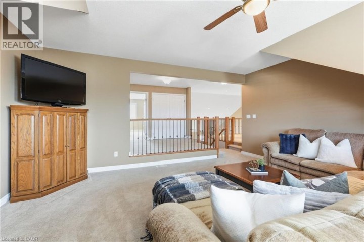 Photo 18 at 43 Landscapes Trail, Meadowlands, Ancaster