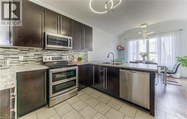 Photo 14 at 26 Spring Creek Street, Idlewood / Lackner Woods, Kitchener