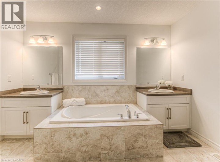 Photo 20 at 26 Spring Creek Street, Idlewood / Lackner Woods, Kitchener