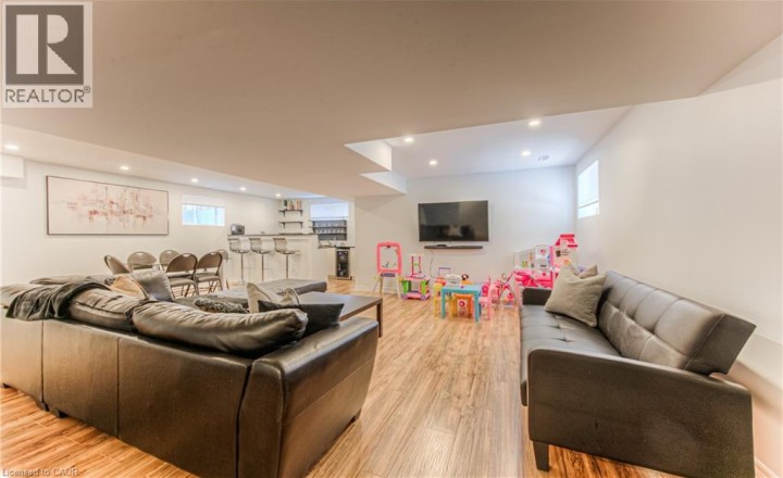 Photo 29 at 26 Spring Creek Street, Idlewood / Lackner Woods, Kitchener