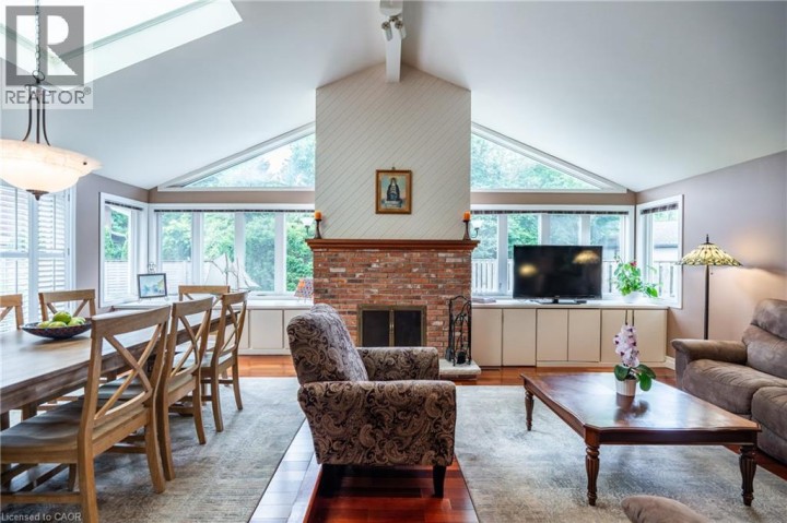 Photo 10 at 98 Hadley Drive, Oakhill / Clearview Ancaster Heights / Mohawk, Ancaster