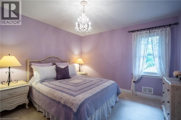 Photo 14 at 98 Hadley Drive, Oakhill / Clearview Ancaster Heights / Mohawk, Ancaster