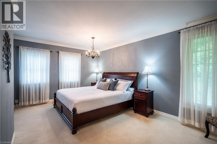 Photo 17 at 98 Hadley Drive, Oakhill / Clearview Ancaster Heights / Mohawk, Ancaster